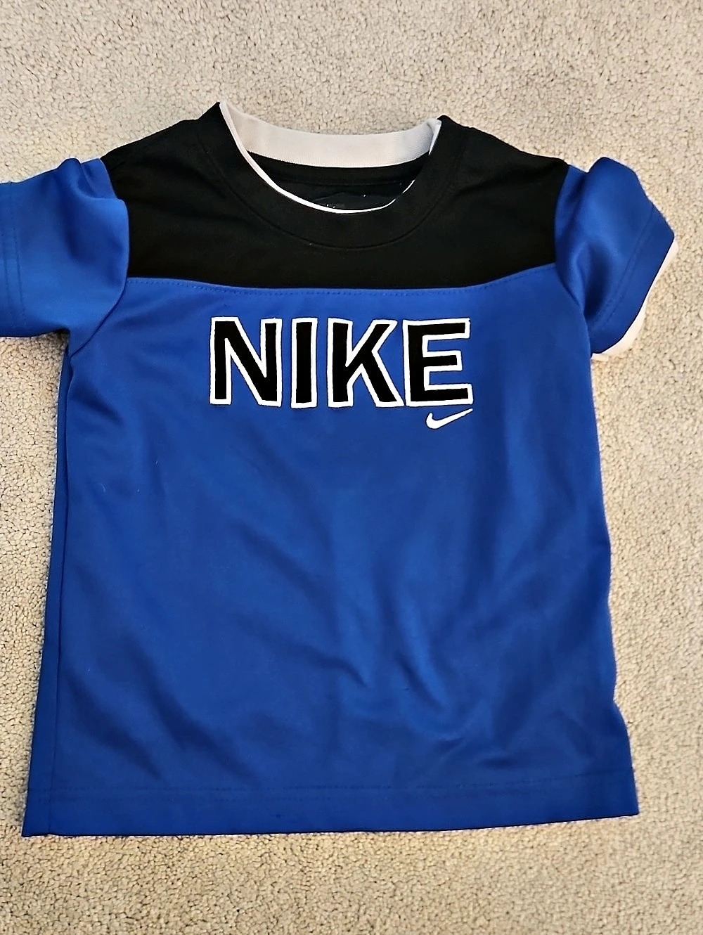 Nike Kids Short Sleeve Tee in Blue & Black